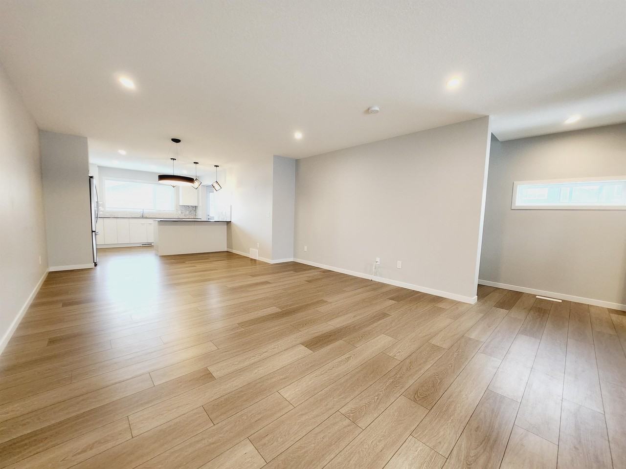 22330 92a Ave Nw #MAIN - Photo 7 of 19