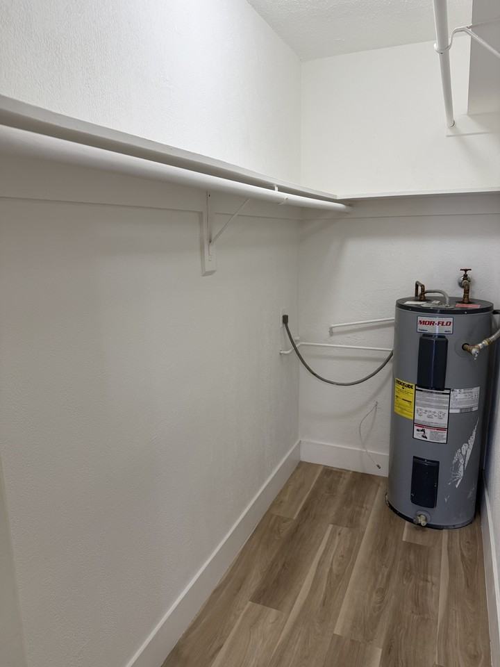 2010 NE 17TH STUnit 12 #12 - Photo 3 of 9