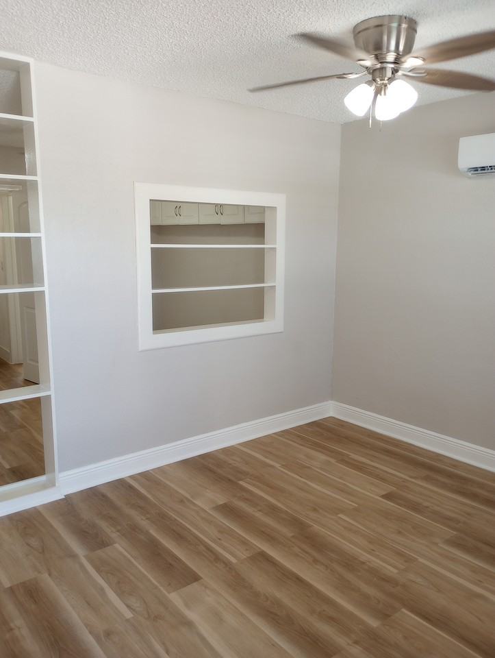 2010 NE 17TH STUnit 12 #12 - Photo 6 of 9