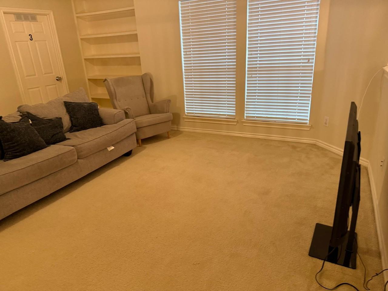 1012 Levant Ln - Photo 5 of 16