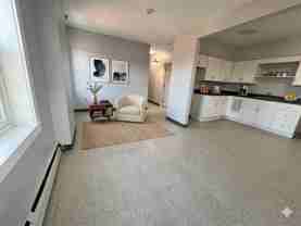 S0030 - 195 Affleck - Photo 1 of 1