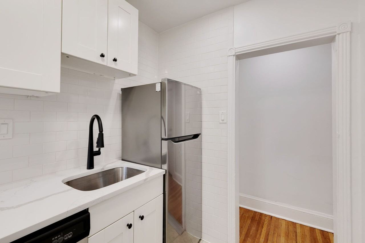 4809 Beaumont Ave. - Photo 5 of 20