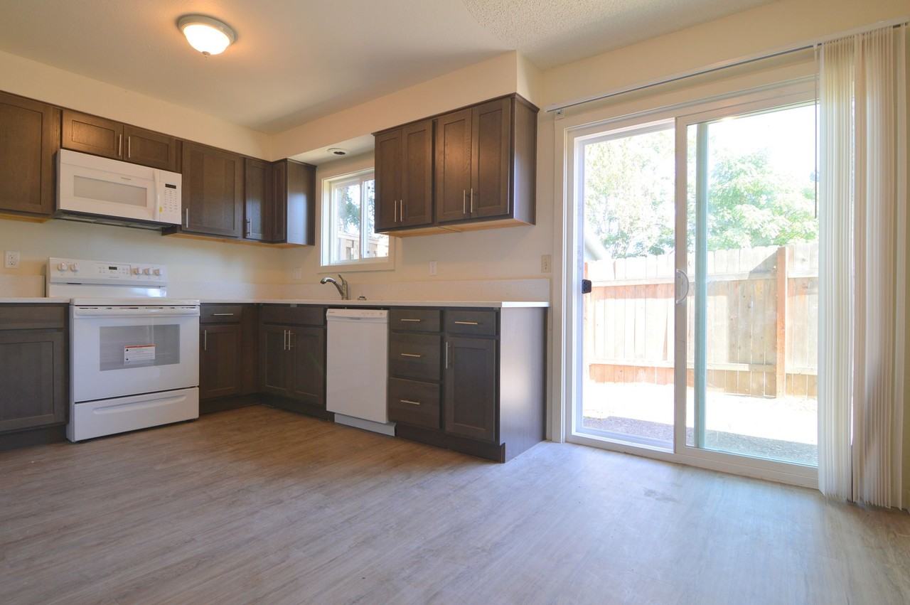 4438-4442 NE Killingsworth St - Photo 2 of 10