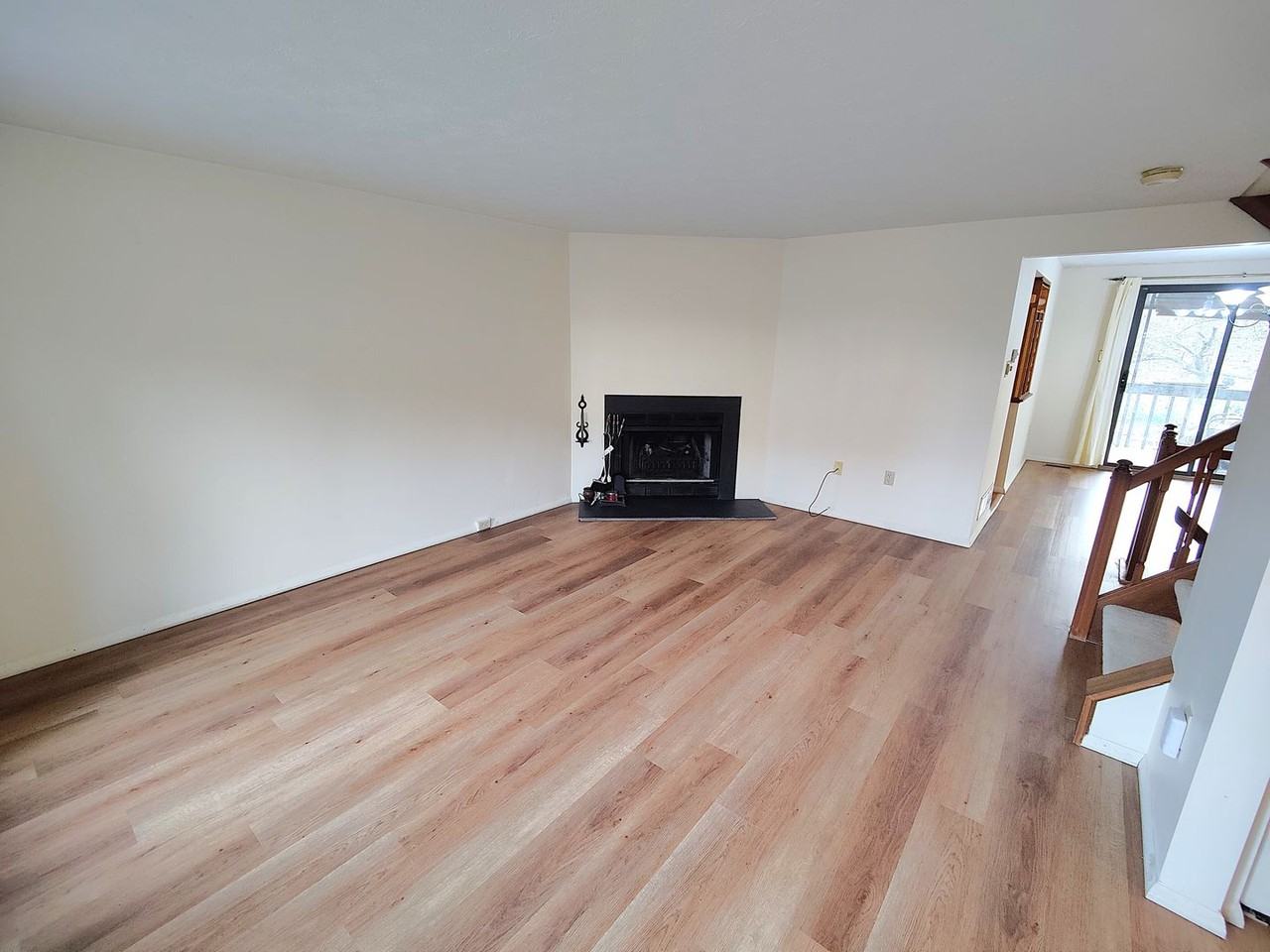 102 Sonnybrook Ct - Photo 6 of 31