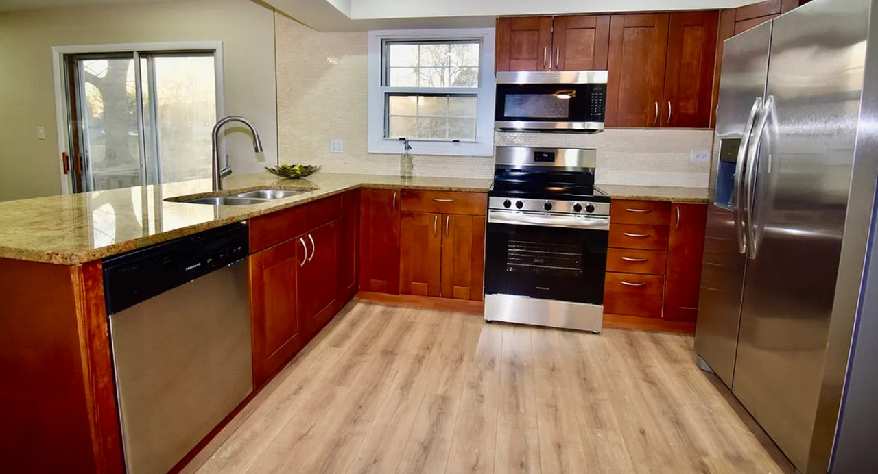 651 White Ct #1 - Photo 5 of 19