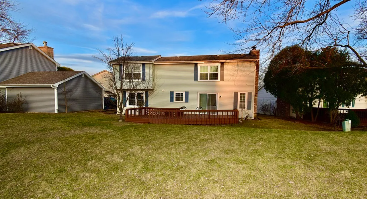 651 White Ct #1 - Photo 3 of 5