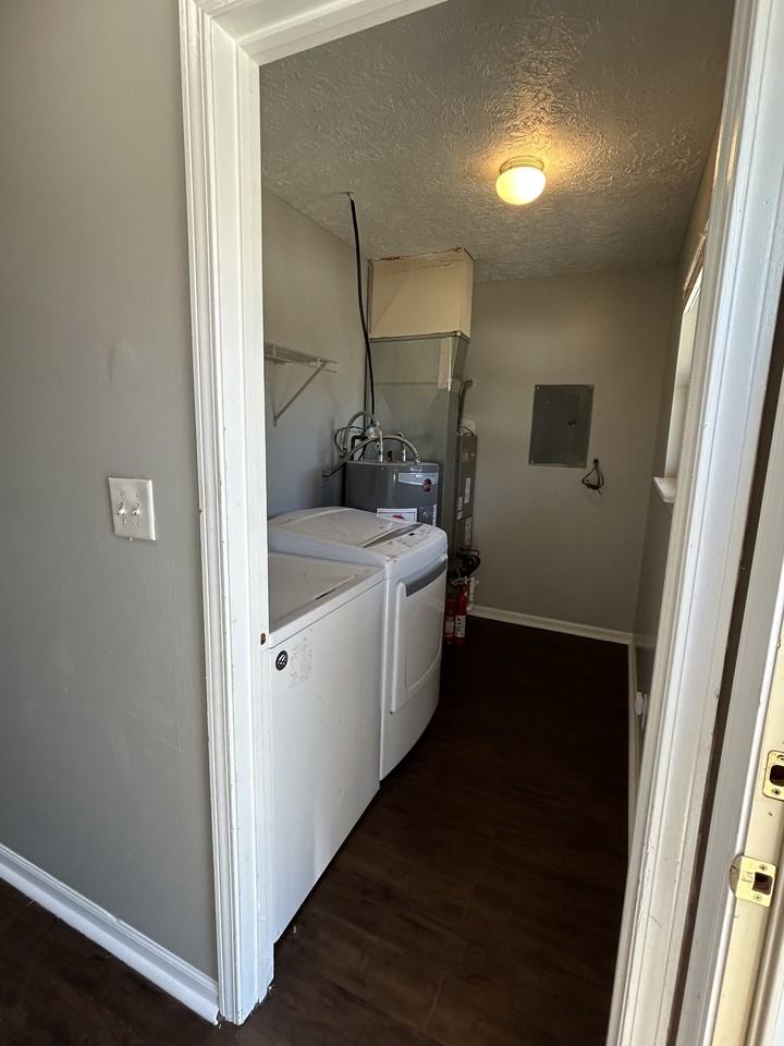 2847 Plaza Ln #1 - Photo 4 of 13