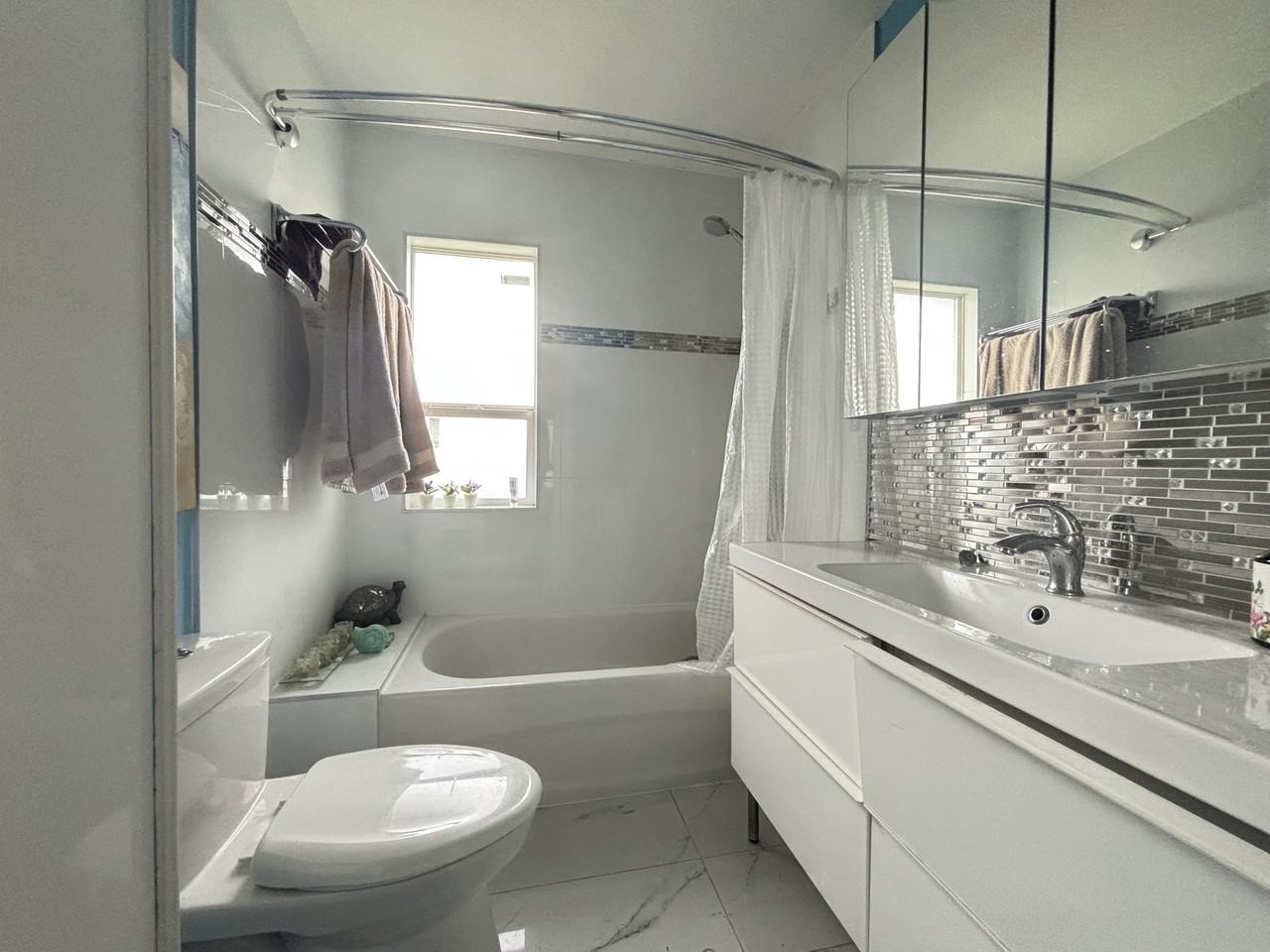 6550 Clinton St #1 - Photo 5 of 10