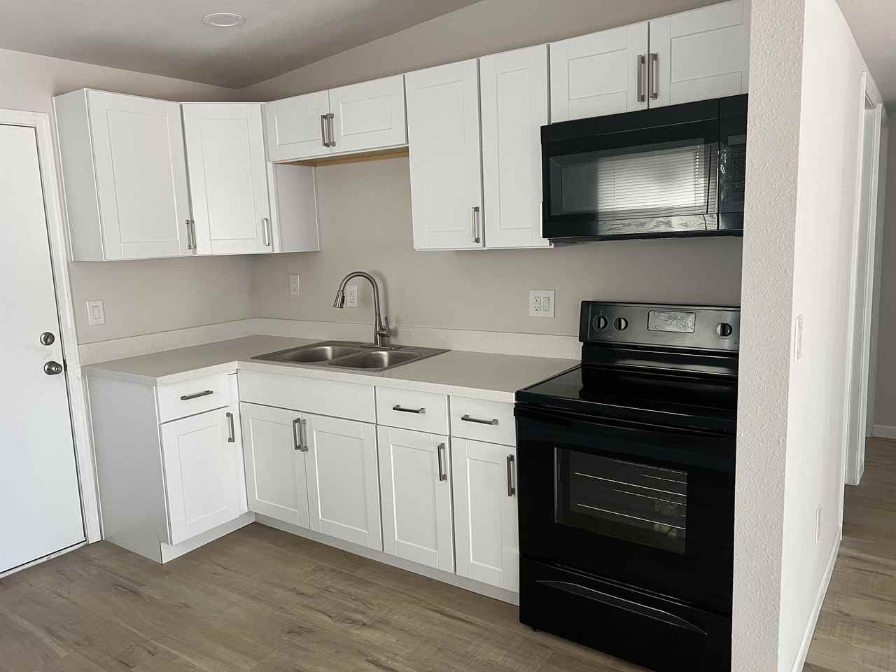 1215 E Mission Ln #3 - Photo 2 of 11