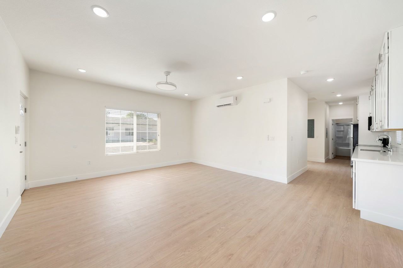 1495 Marshall Lane - 2 #2 - Photo 4 of 18