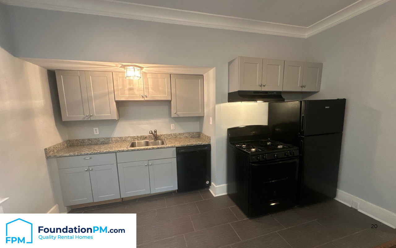 1764 Lawrence Ave #4 - Photo 3 of 14