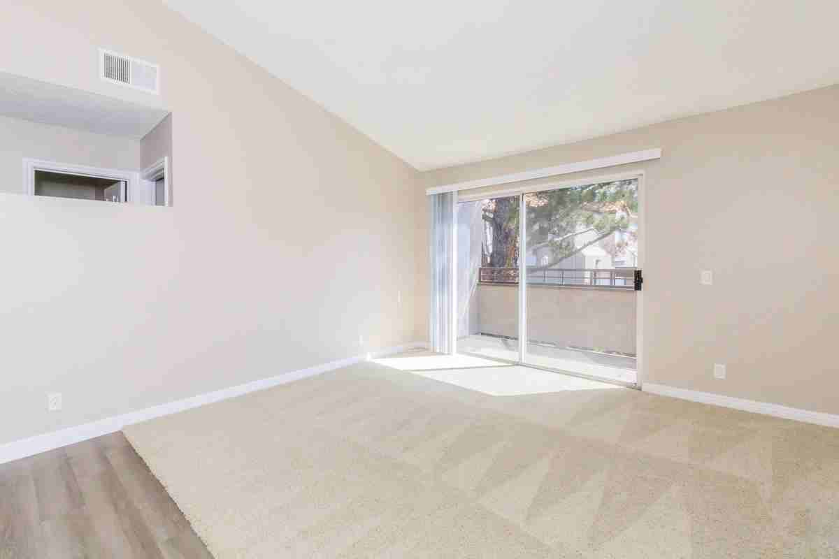 114 Aliento - Photo 2 of 45