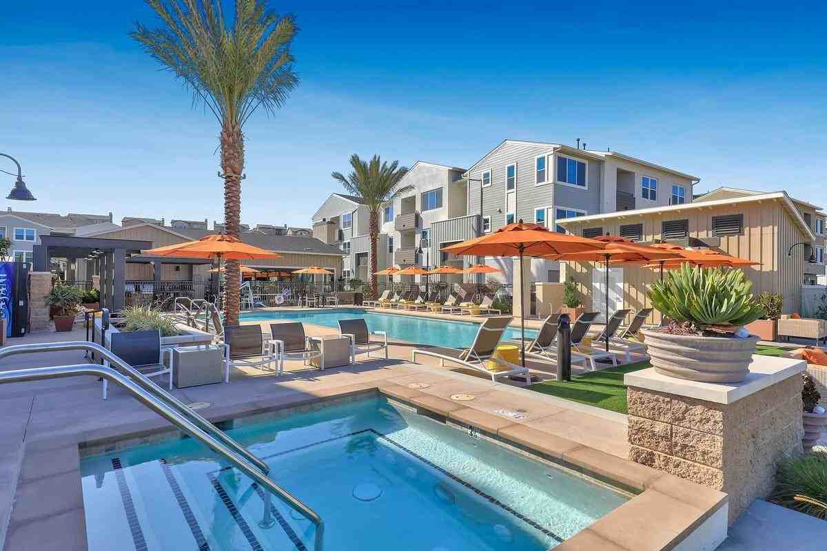 92 Esencia Dr - Photo 7 of 11
