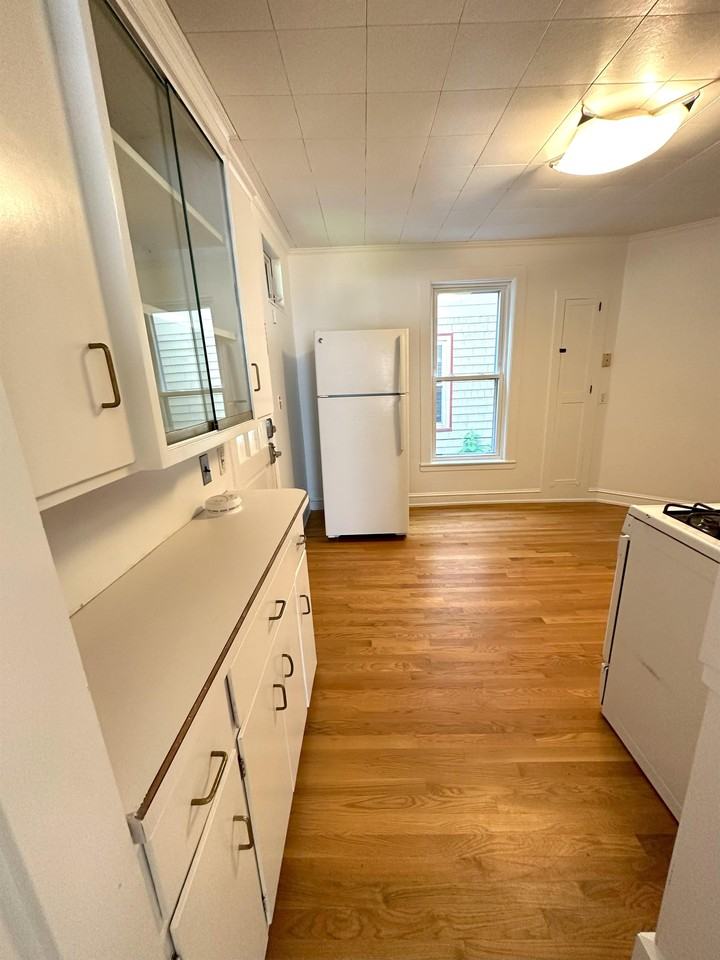 30 Hall St #1 - Photo 4 of 14