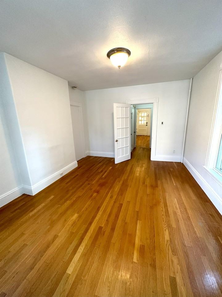 30 Hall St #1 - Photo 7 of 14