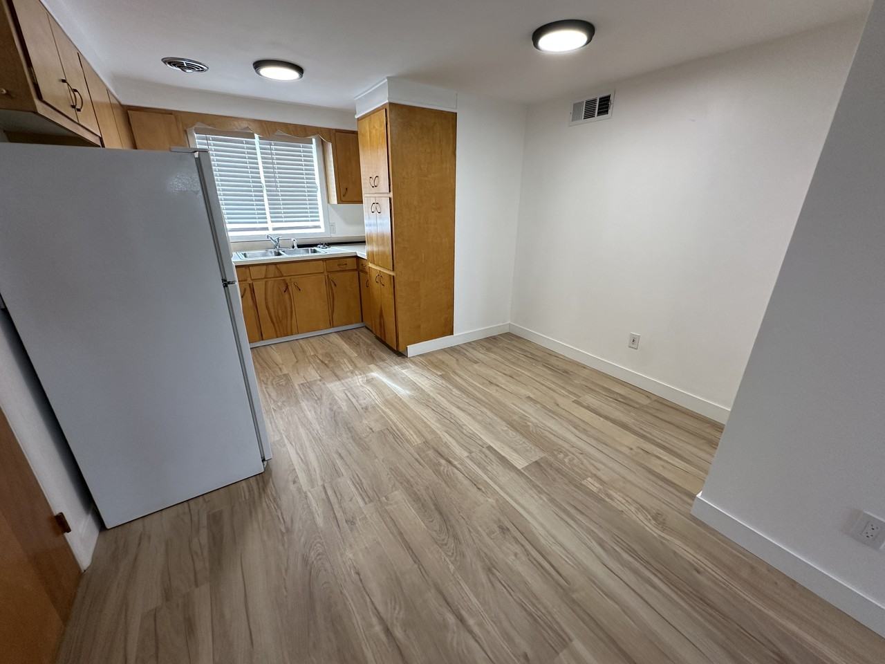 4212 Central Ave #3 - Photo 3 of 10