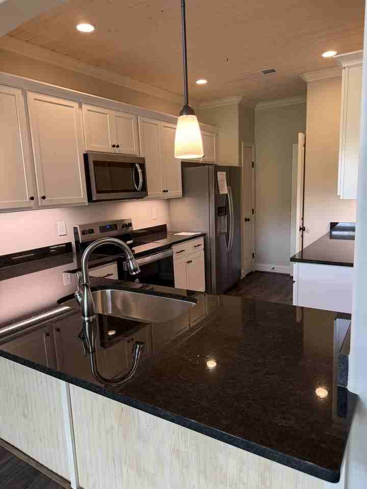 4429 Lennox PlaceBldg 12 - 65 - Photo 7 of 36