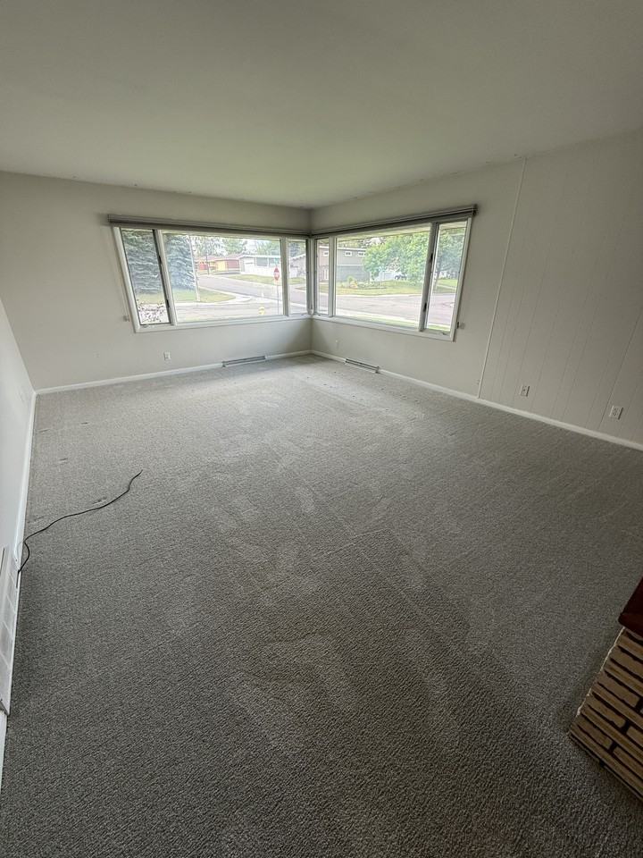 3201 7th Ave S #1 - Photo 3 of 45