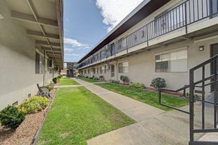 1104-KAM - Photo 1 of 1