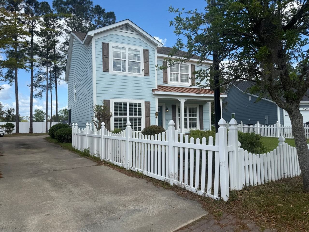 131 Gallery Way - Photo 2 of 23