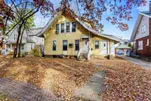 featured image of 812 W Main St #1