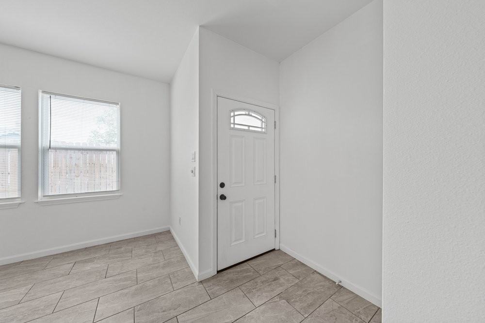 323 Gabriel - 1Unit 201 #1 - Photo 4 of 31