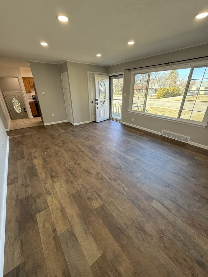 3250 3rd Ave S #1 - Photo 2 of 34