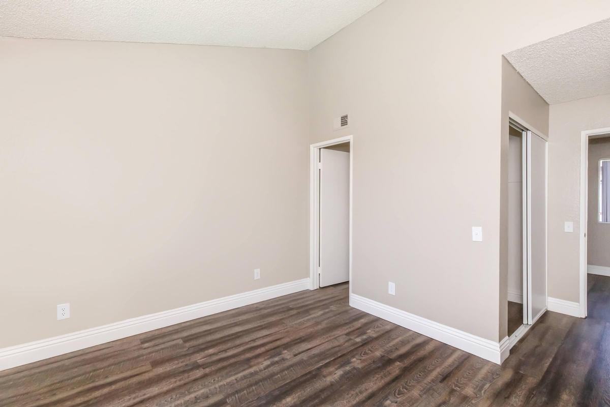 1725 E G St - Photo 7 of 13