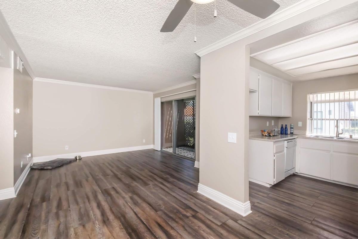 1725 E G St - Photo 7 of 21