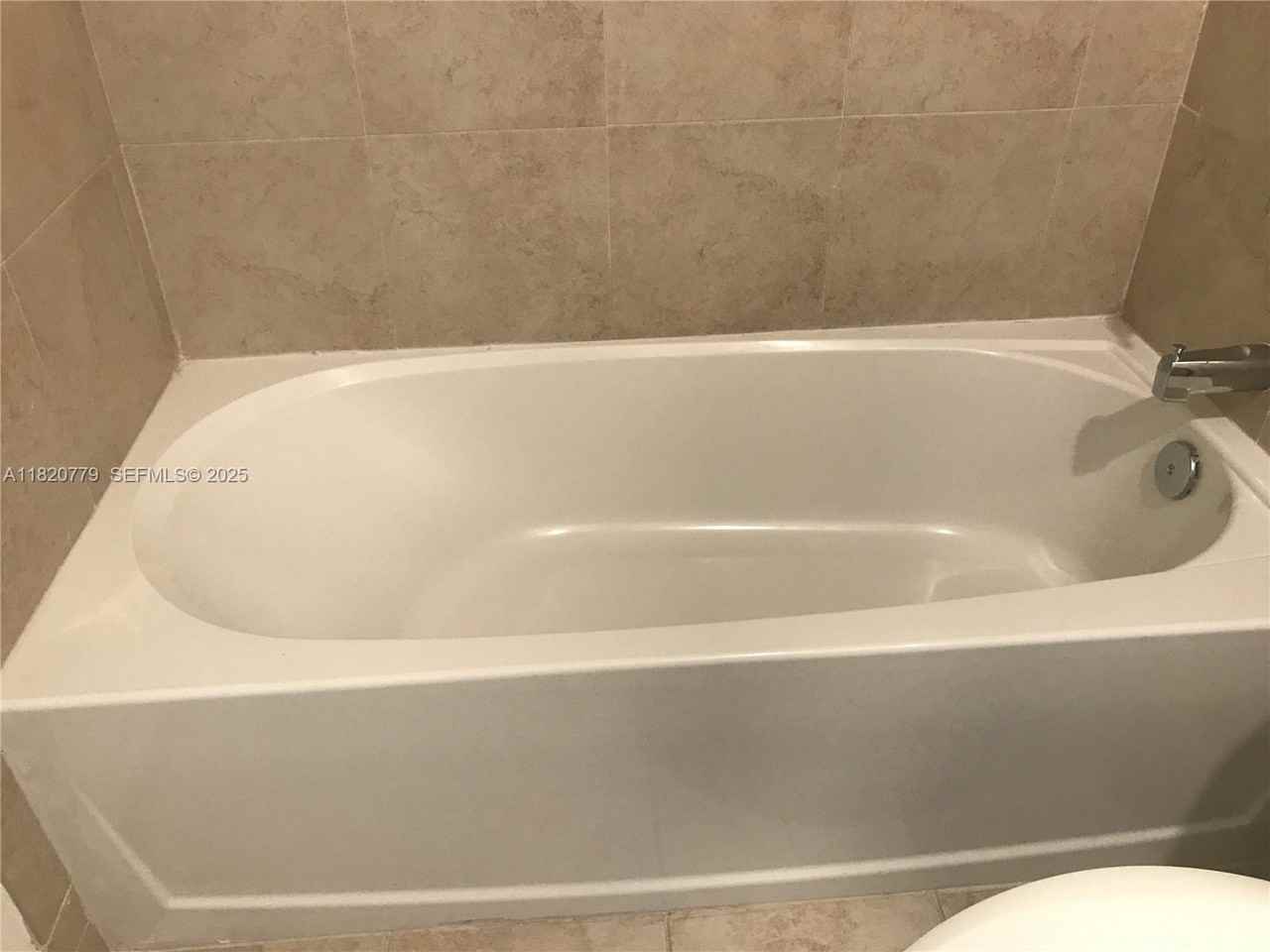 278 Northeast 208th Terrace #278 - Photo 5 of 23