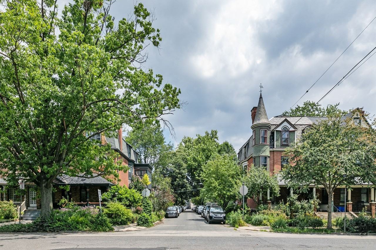 4815 Baltimore Ave. - Photo 4 of 38