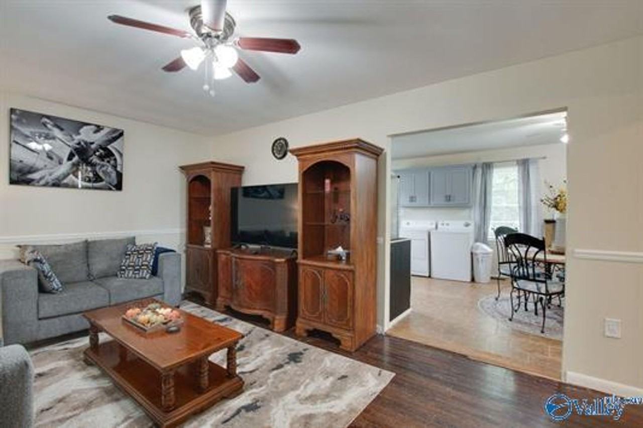 1702 Truman Dr Ne - Photo 2 of 10