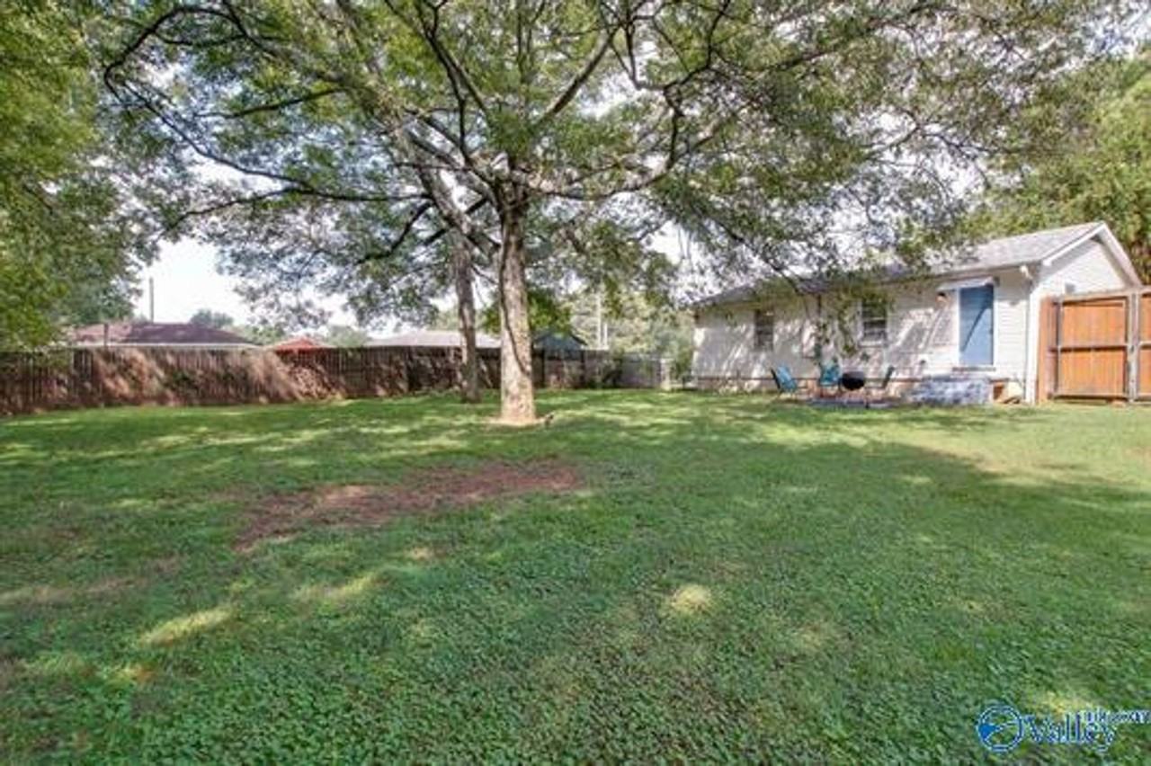 1702 Truman Dr Ne - Photo 7 of 10