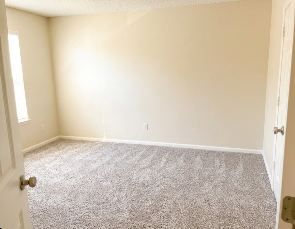 5200 Oster Dr - Photo 7 of 10