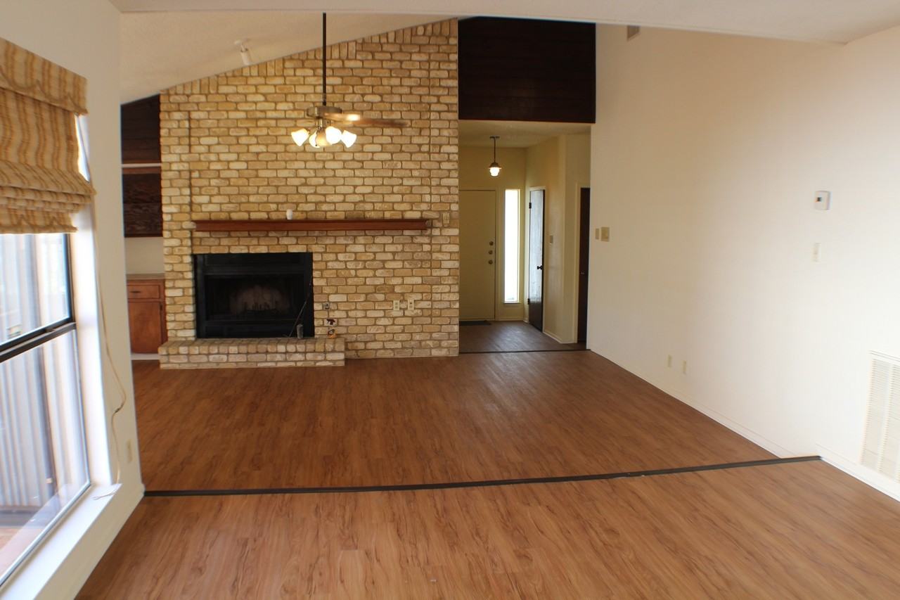 5711 Larkdale Dr - Photo 6 of 18