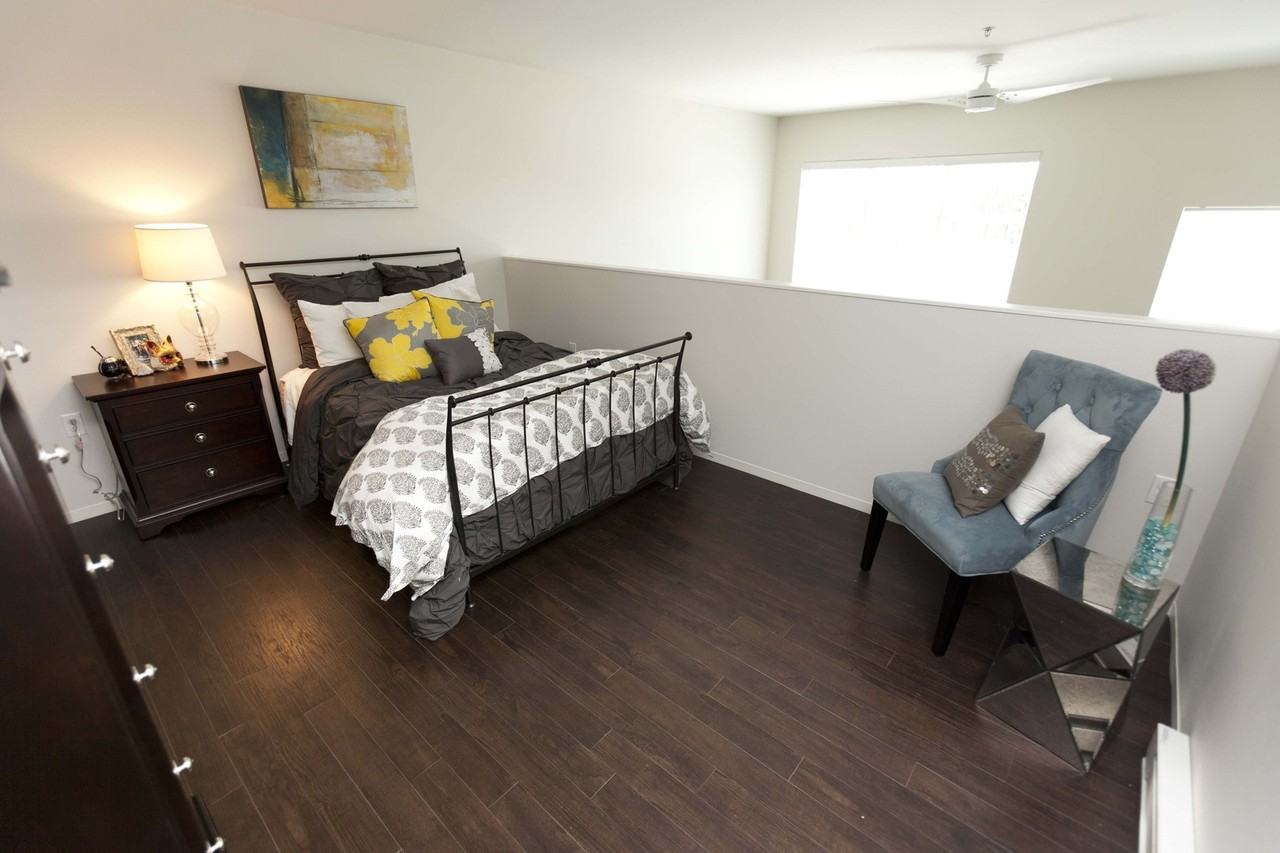 222 Wisconsin Street - Photo 4 of 20