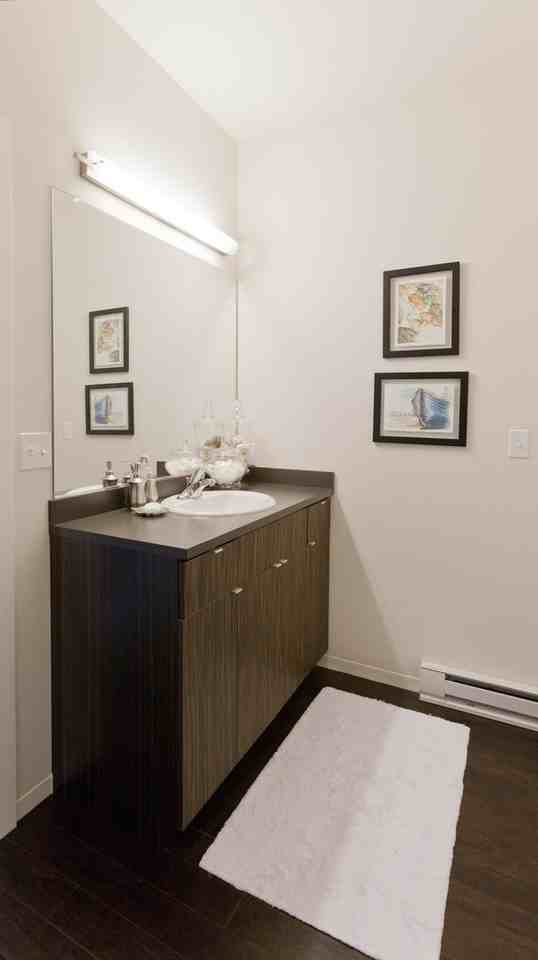 222 Wisconsin Street - Photo 7 of 20