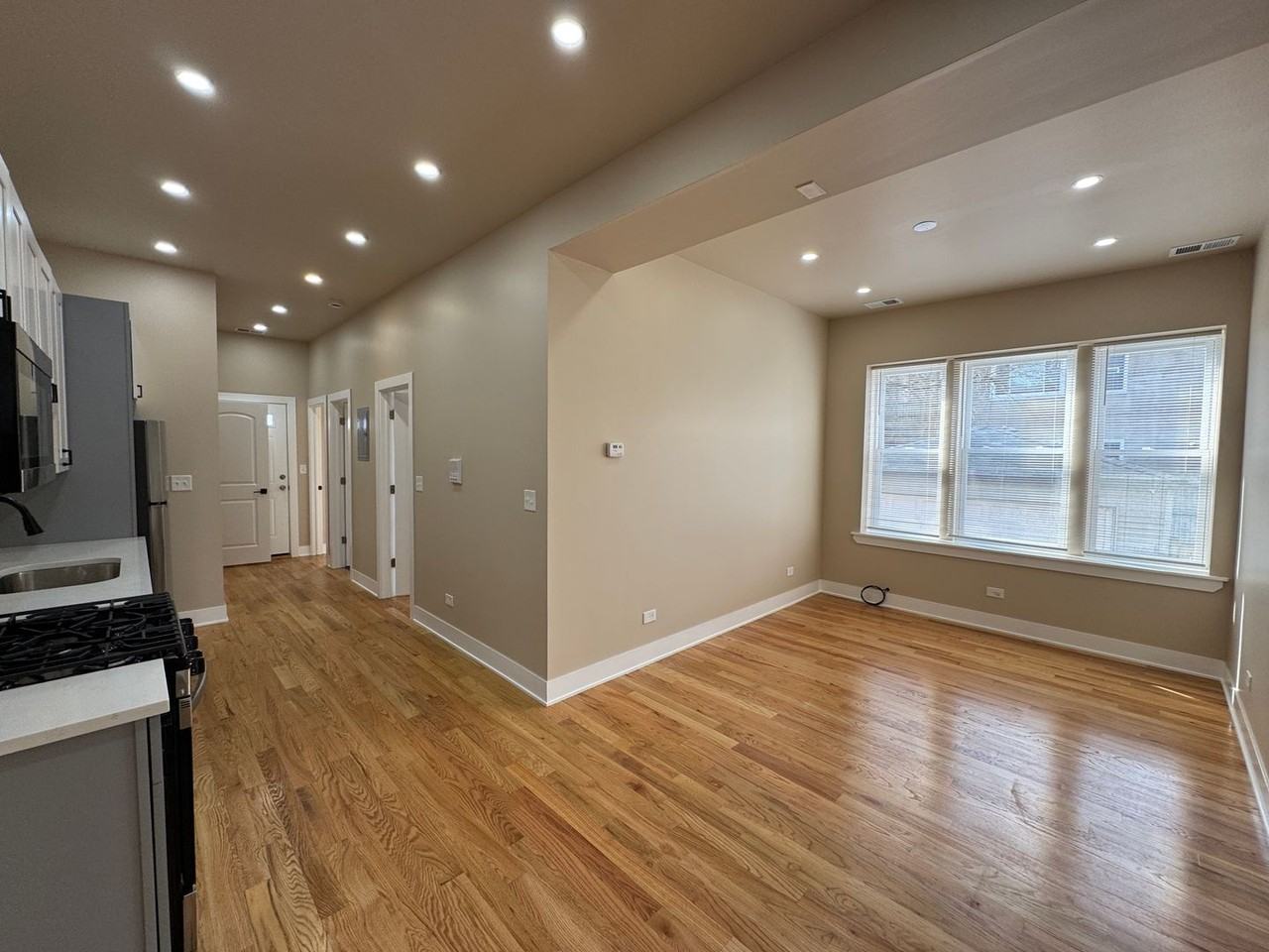 Elizabeth Apartments LLC - Photo 5 of 39