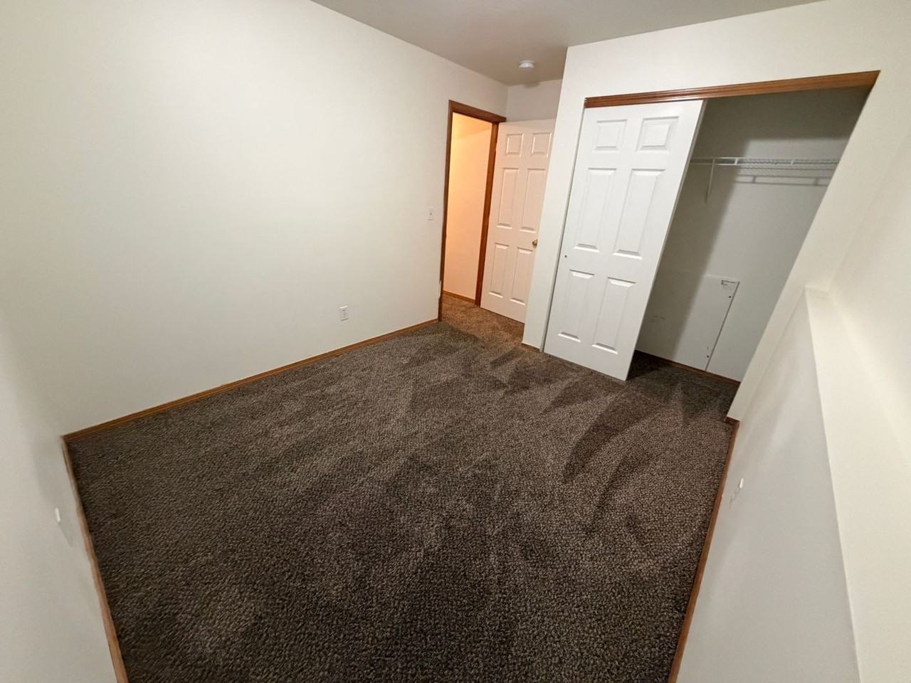 8011 Hudson Dr - Photo 6 of 23