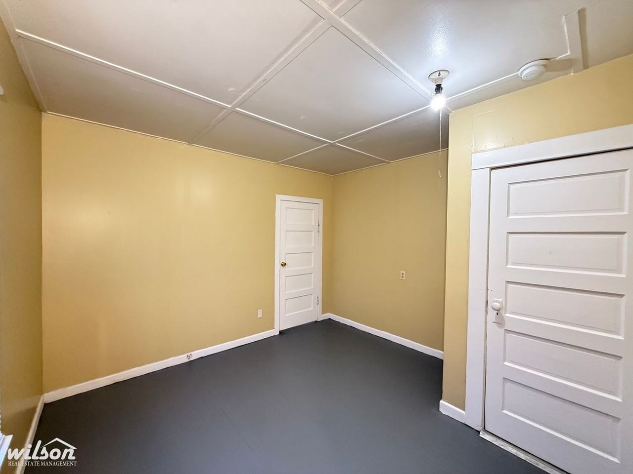 211 N Pierce Ave - Photo 7 of 10