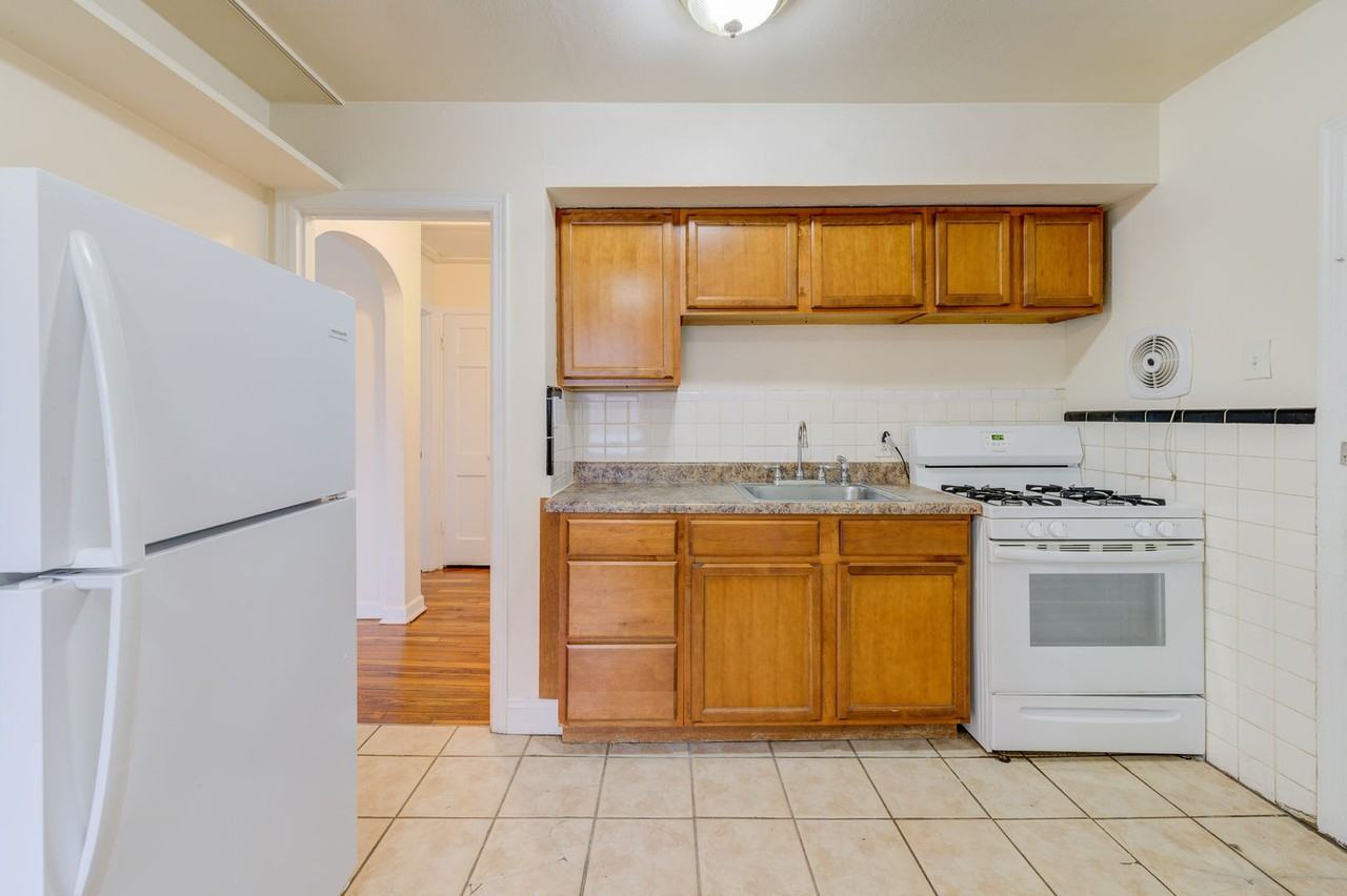 7237 Ruddy Ln - Photo 6 of 12