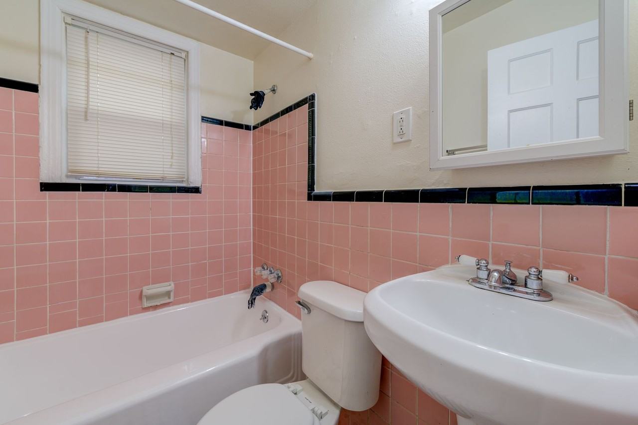 7237 Ruddy Ln - Photo 7 of 12