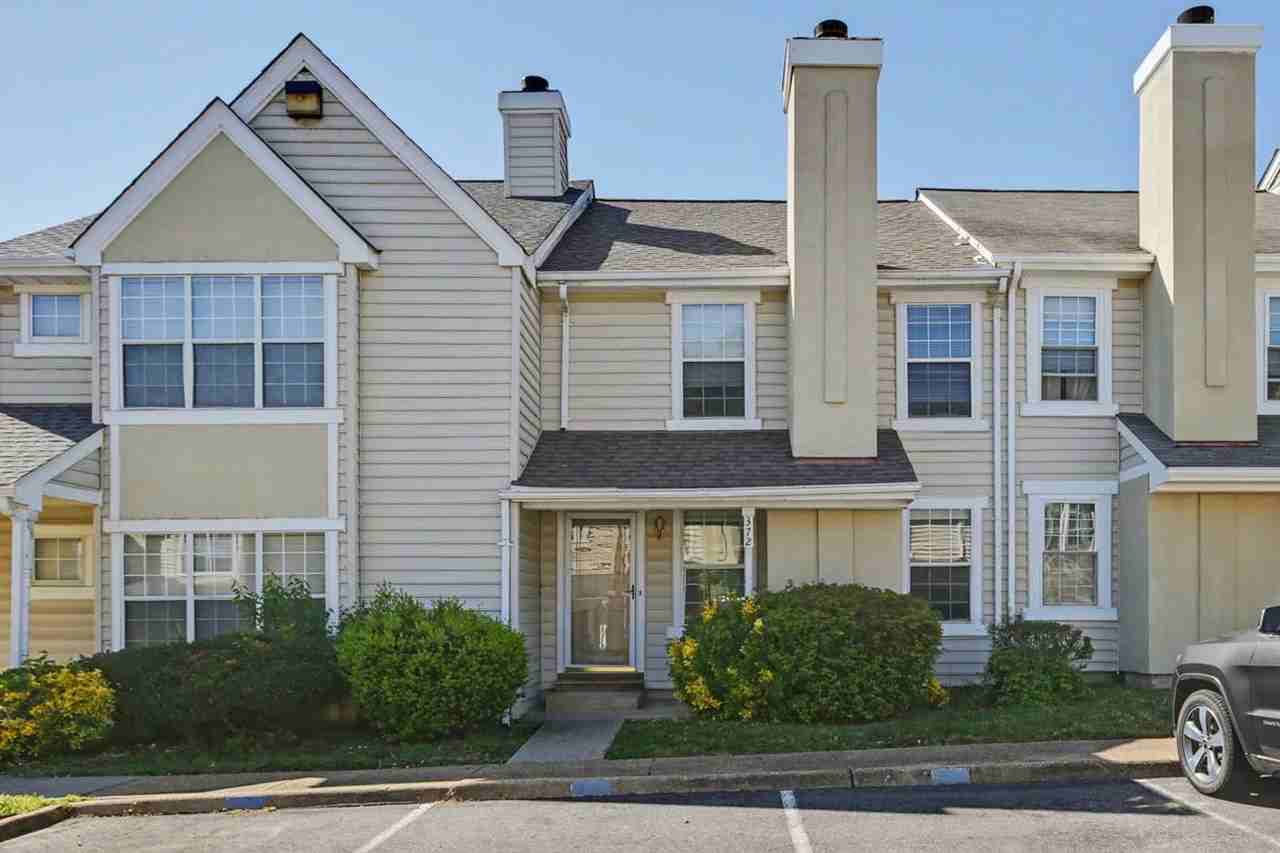 372 Rivers Ridge Cir - Photo 2 of 38