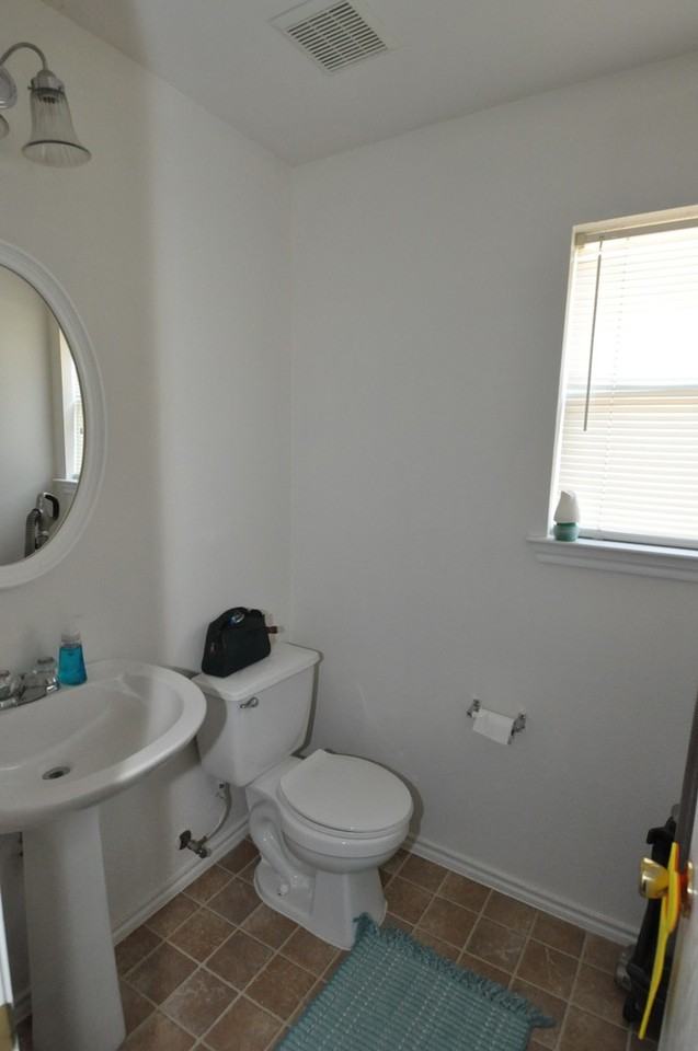 121 Pheasant Trl - Photo 4 of 17