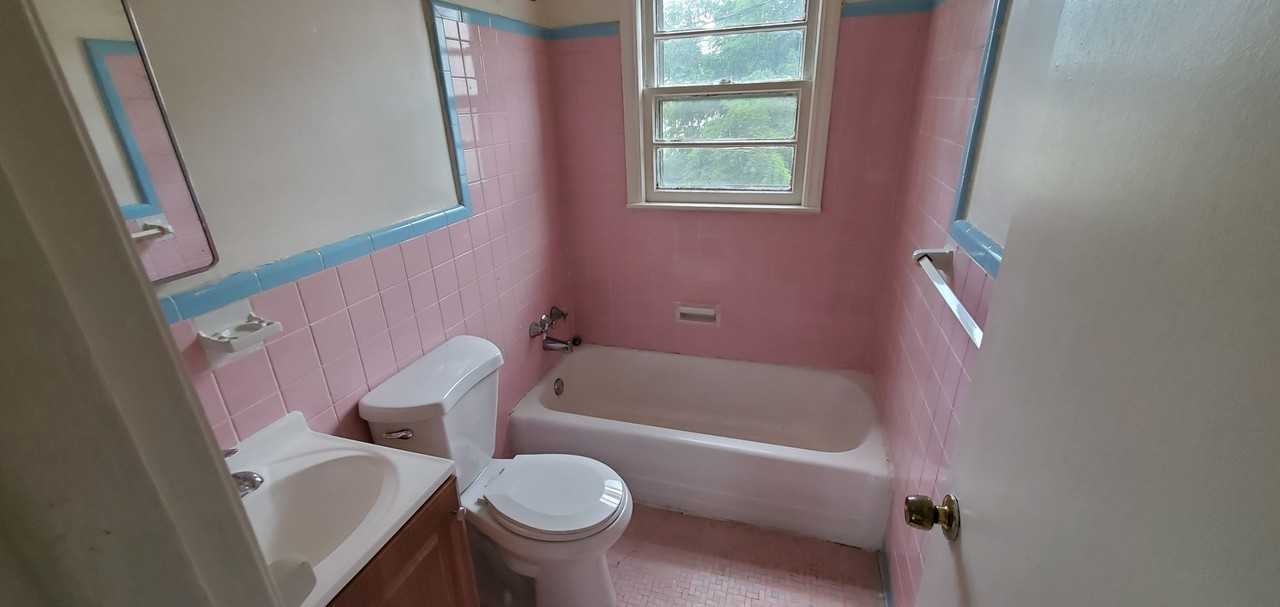 505 W Terrell St - Photo 4 of 5