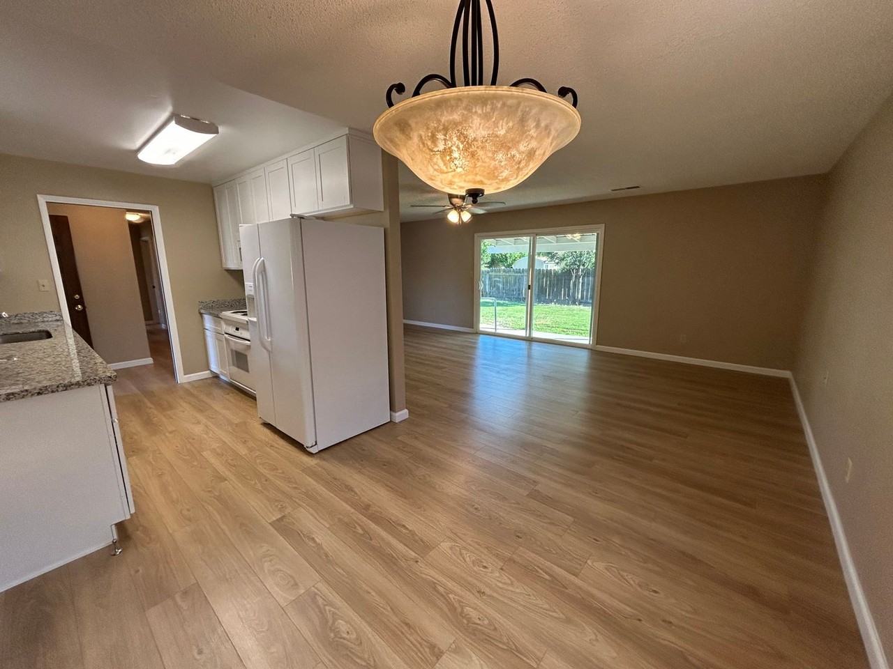 310 Hedstrom Rd - Photo 6 of 24