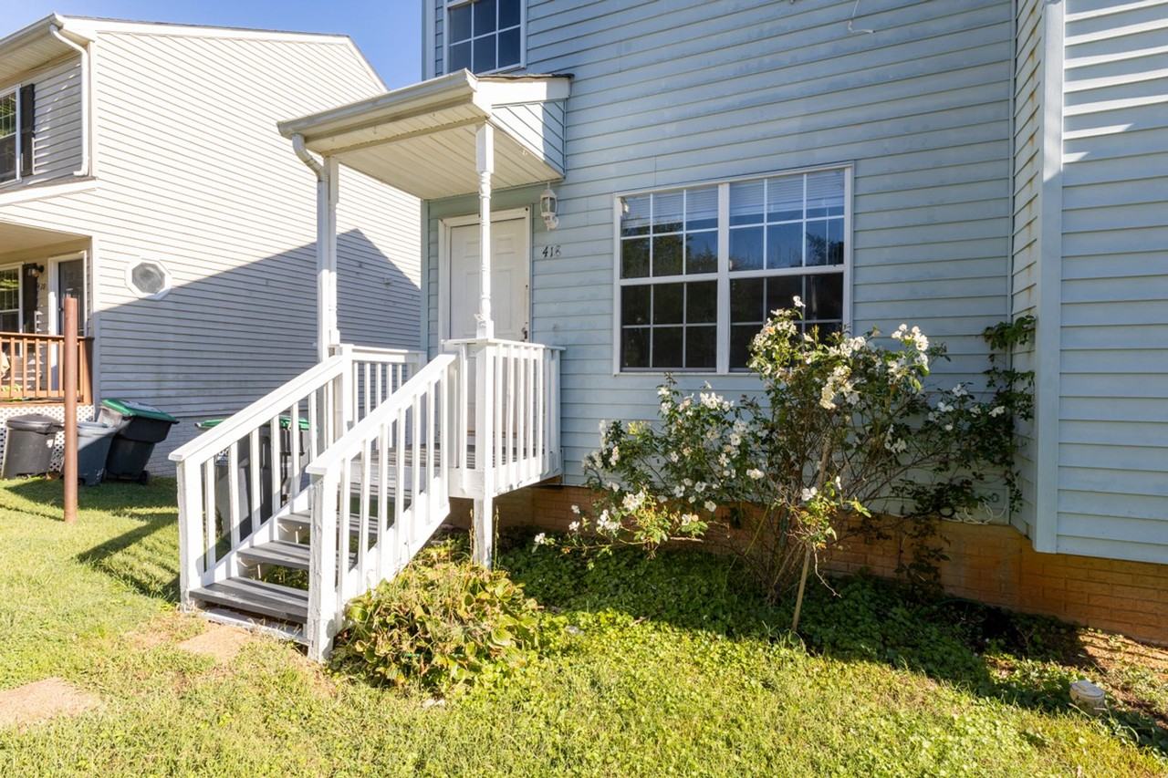 418 Riverside Ave - Photo 2 of 38