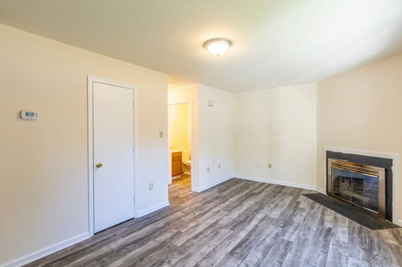 418 Riverside Ave - Photo 4 of 38