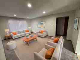 featured image of 8865 Holmes St