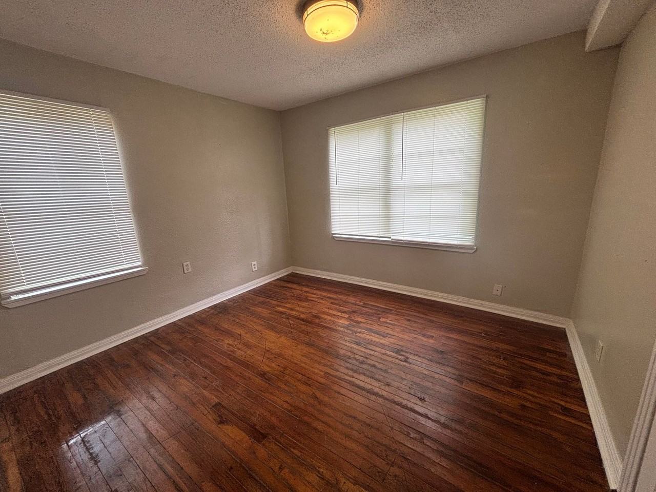 1138 1st Ave N - Photo 5 of 13